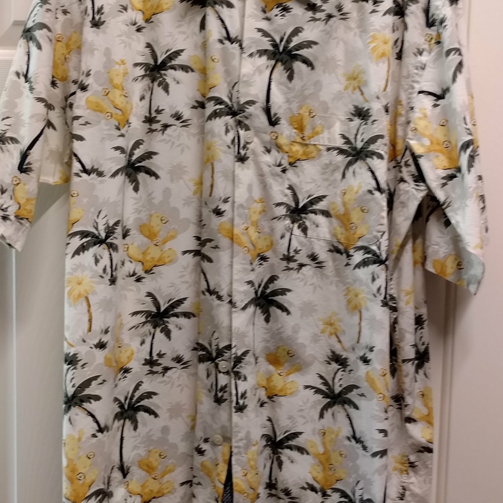 Men's casual shirt
